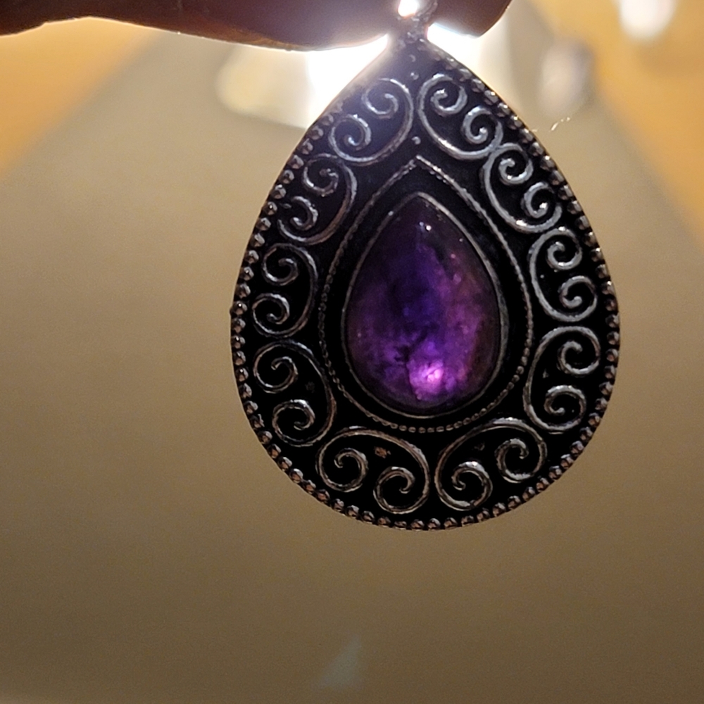 Silver amethyst pendent
